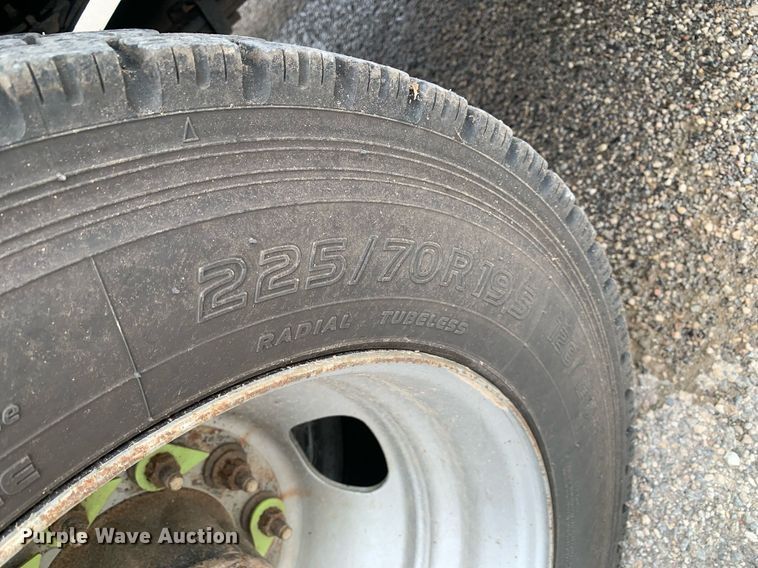 image for item DP8648 2017 Dodge Ram 5500HD  bucket truck