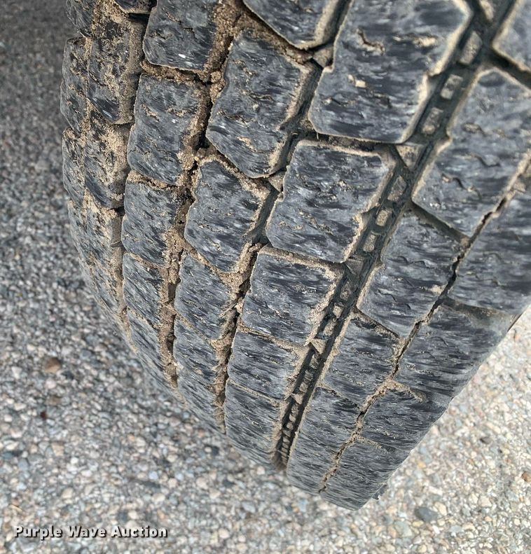 image for item DP8648 2017 Dodge Ram 5500HD  bucket truck