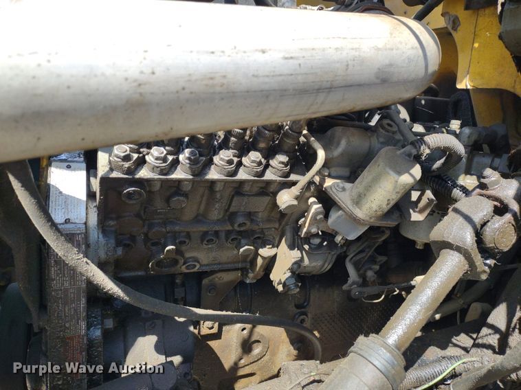 image for item DQ1699 1995 Ford F800  dump truck