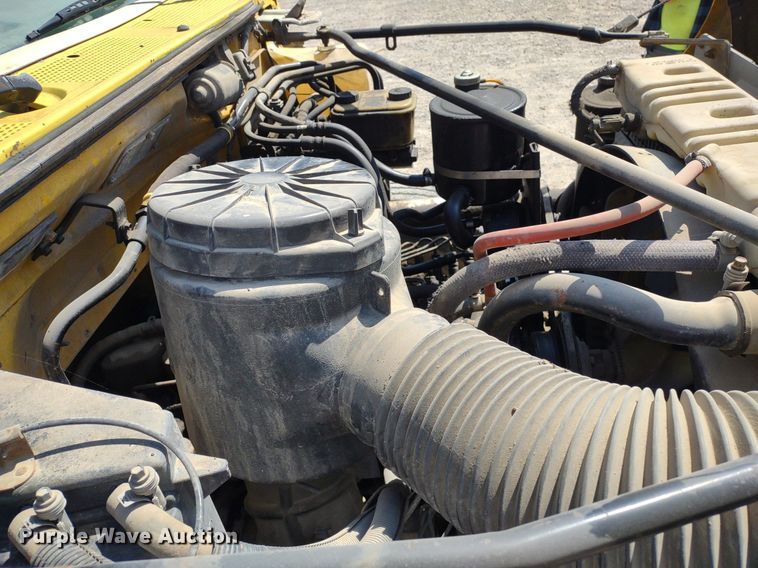 image for item DQ1699 1995 Ford F800  dump truck