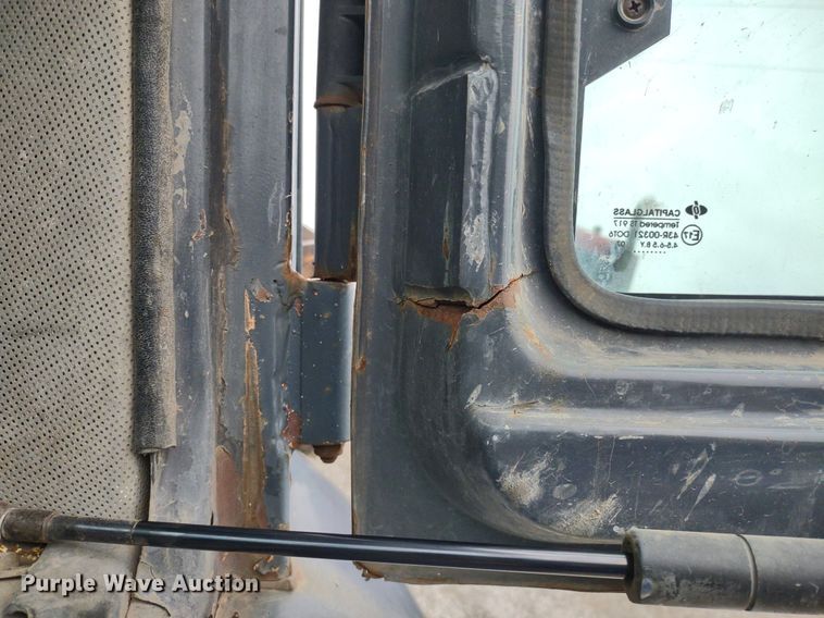 image for item DQ1720 1999 Case 580 Super L Series II  backhoe