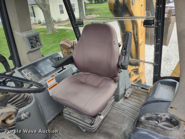 image for item DQ1720 1999 Case 580 Super L Series II  backhoe