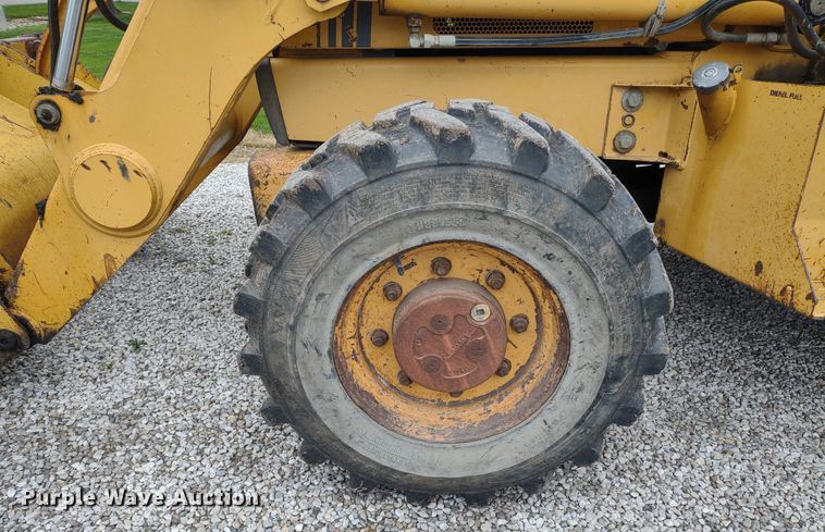 image for item DQ1720 1999 Case 580 Super L Series II  backhoe
