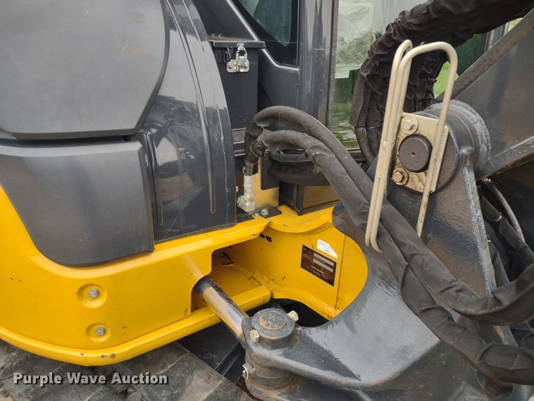 image for item DQ1723 2020 John Deere 60G  mini excavator