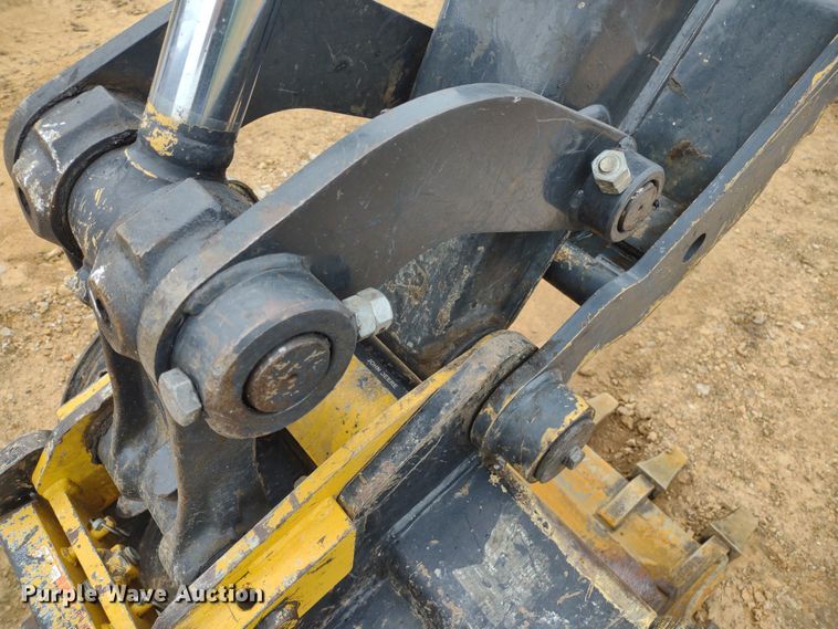 image for item DQ1723 2020 John Deere 60G  mini excavator