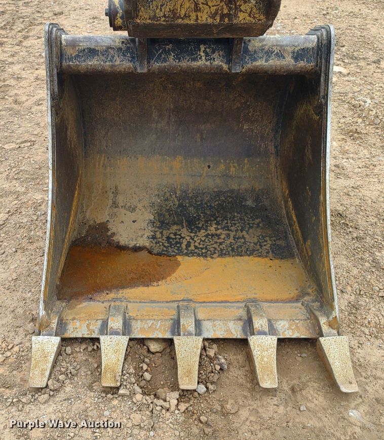 image for item DQ1723 2020 John Deere 60G  mini excavator