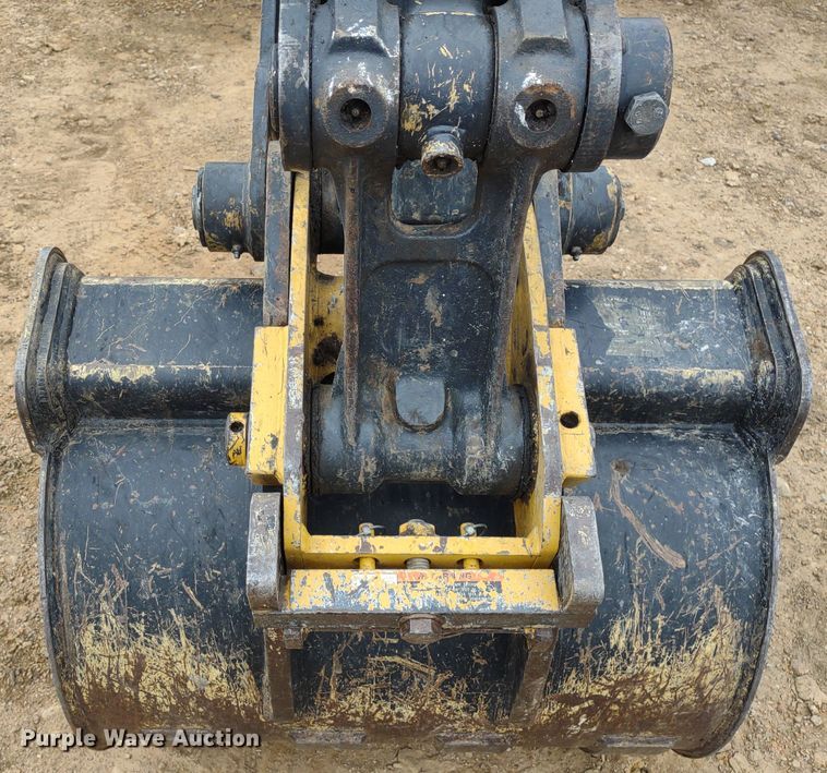 image for item DQ1723 2020 John Deere 60G  mini excavator