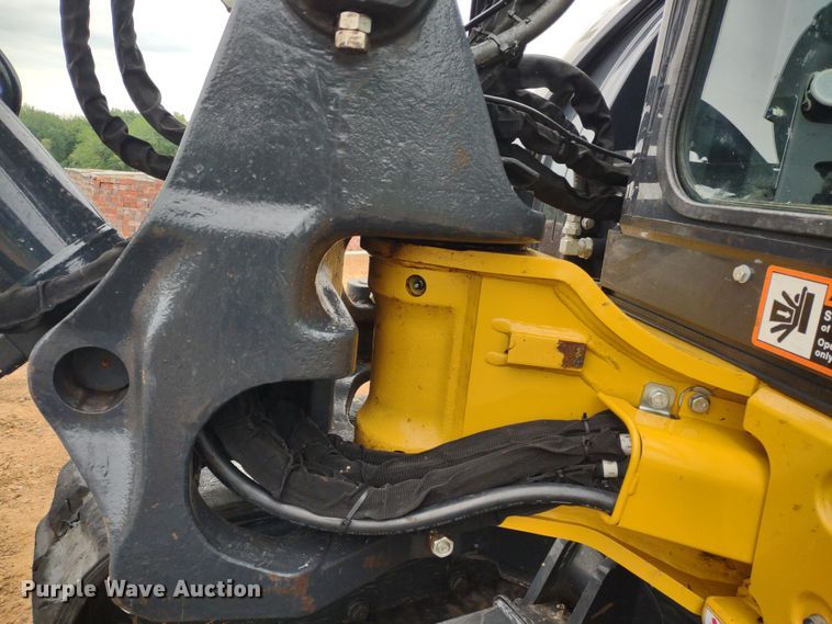 image for item DQ1723 2020 John Deere 60G  mini excavator