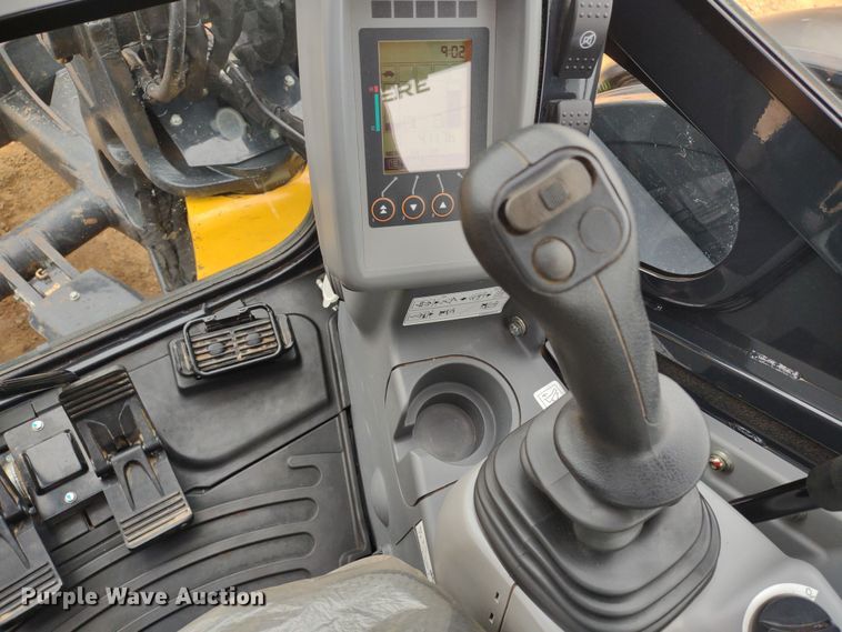 image for item DQ1723 2020 John Deere 60G  mini excavator