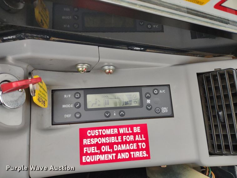 image for item DQ1723 2020 John Deere 60G  mini excavator