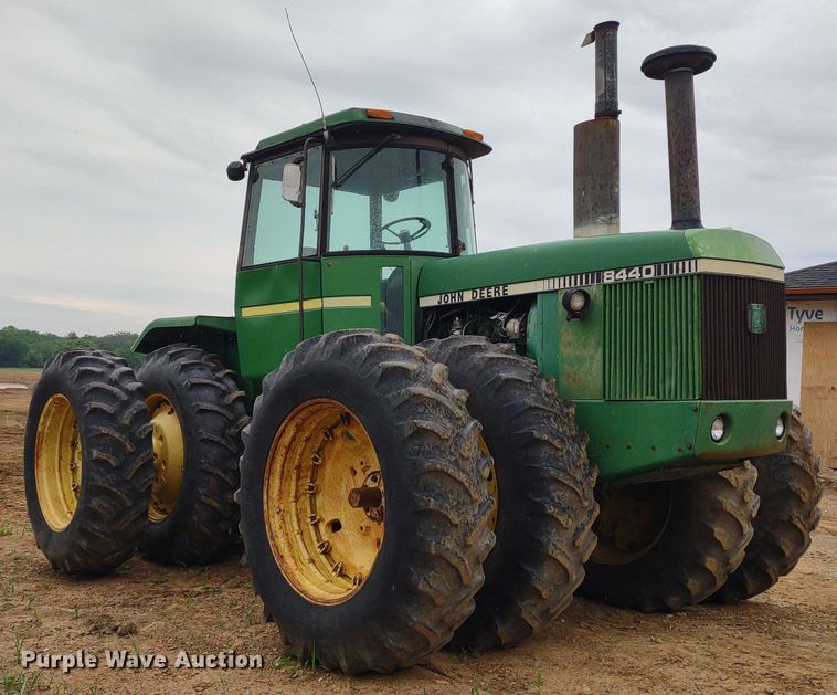 image for item DQ1724 John Deere 8440H  4WD tractor