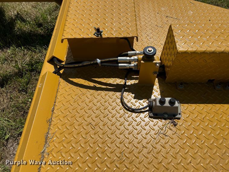 image for item DQ2051 1994 Truelock T150  reel trailer