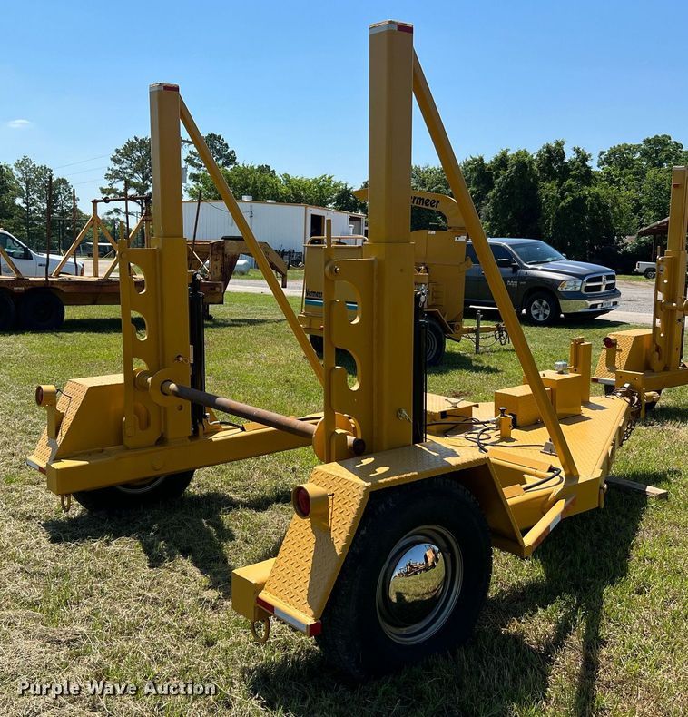 image for item DQ2052 1999 Truelock T150  reel trailer