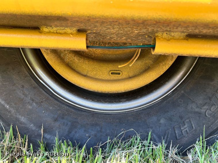 image for item DQ2052 1999 Truelock T150  reel trailer