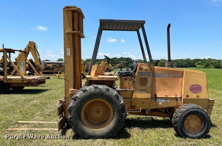 image for item DQ2053 Case 586E  forklift