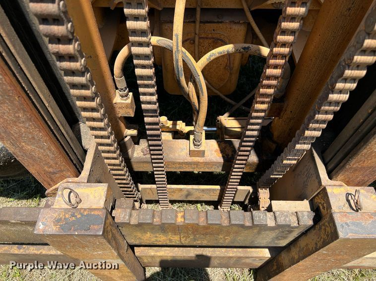 image for item DQ2053 Case 586E  forklift