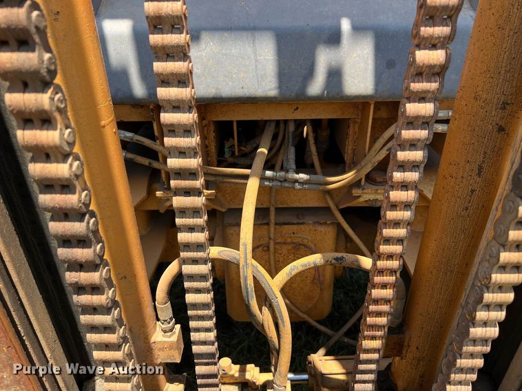 image for item DQ2053 Case 586E  forklift