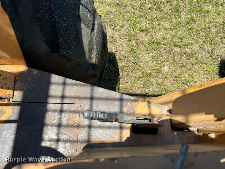 image for item DQ2053 Case 586E  forklift