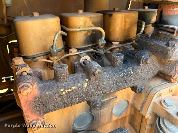 image for item DQ2053 Case 586E  forklift