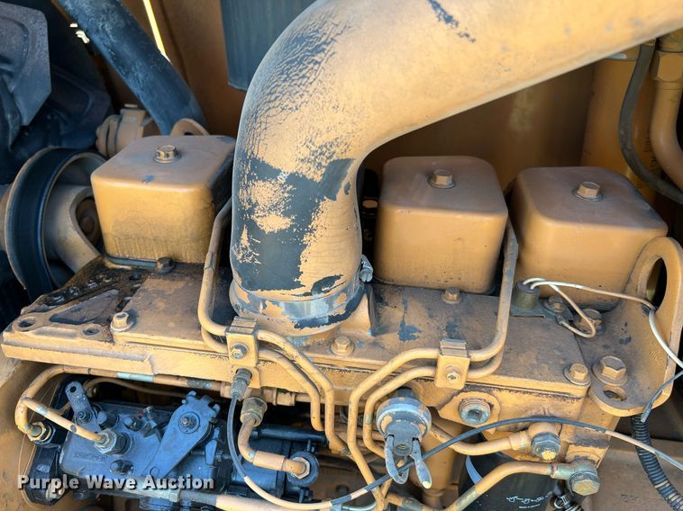 image for item DQ2053 Case 586E  forklift