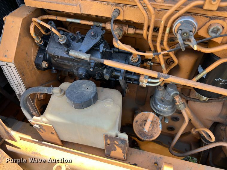 image for item DQ2053 Case 586E  forklift