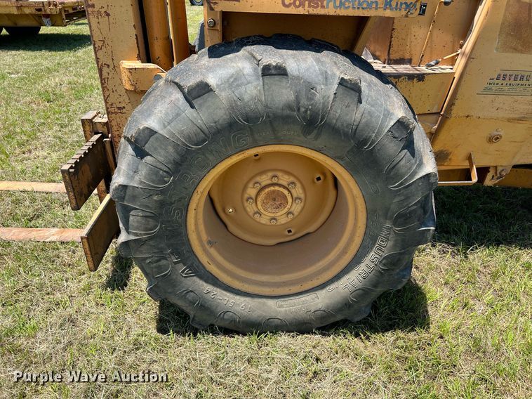 image for item DQ2053 Case 586E  forklift