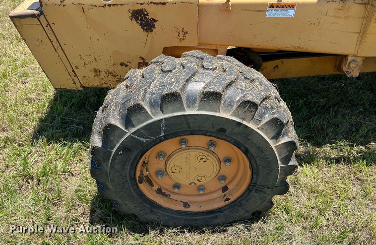 image for item DQ2053 Case 586E  forklift