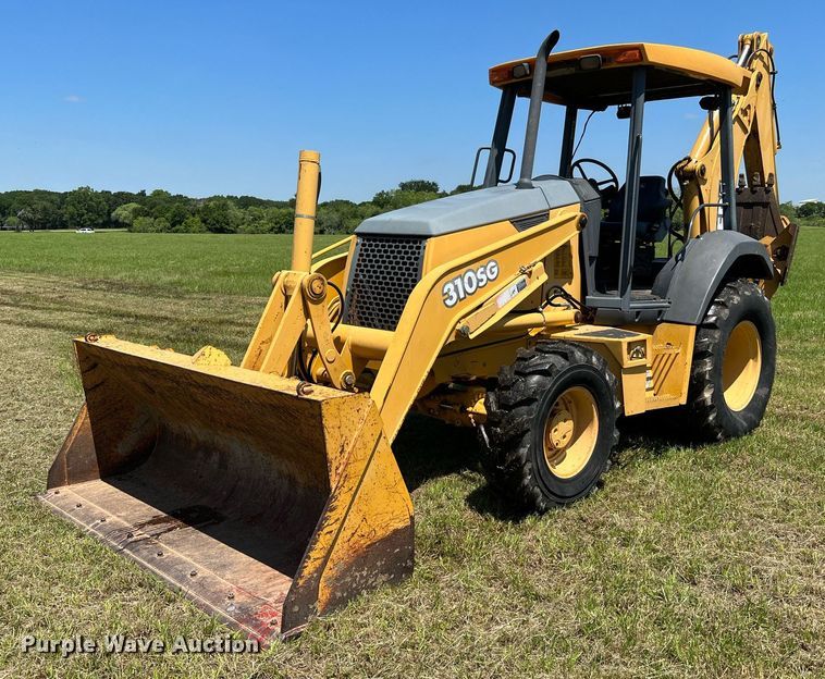 image for item DQ2055 2004 John Deere 310SG  backhoe