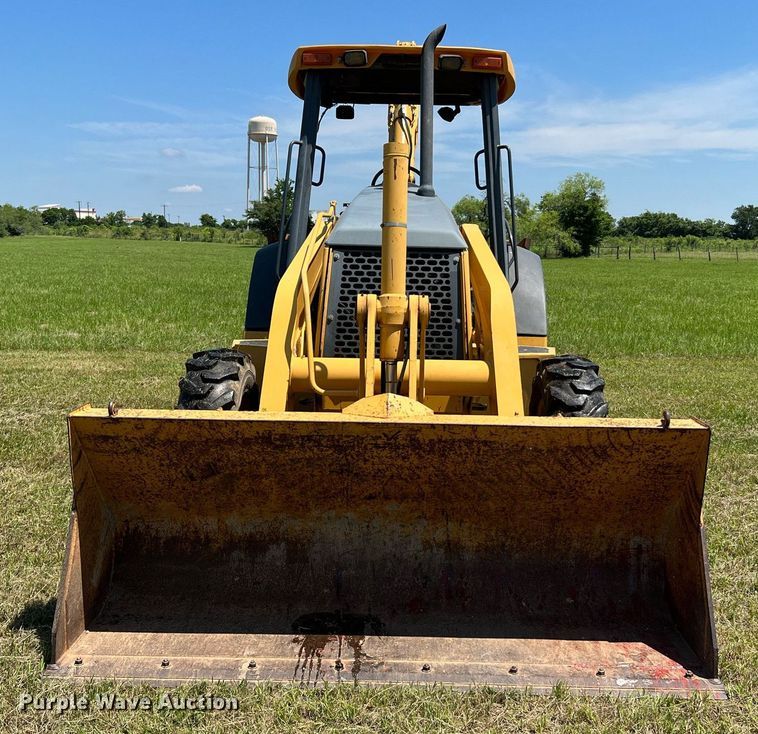 image for item DQ2055 2004 John Deere 310SG  backhoe