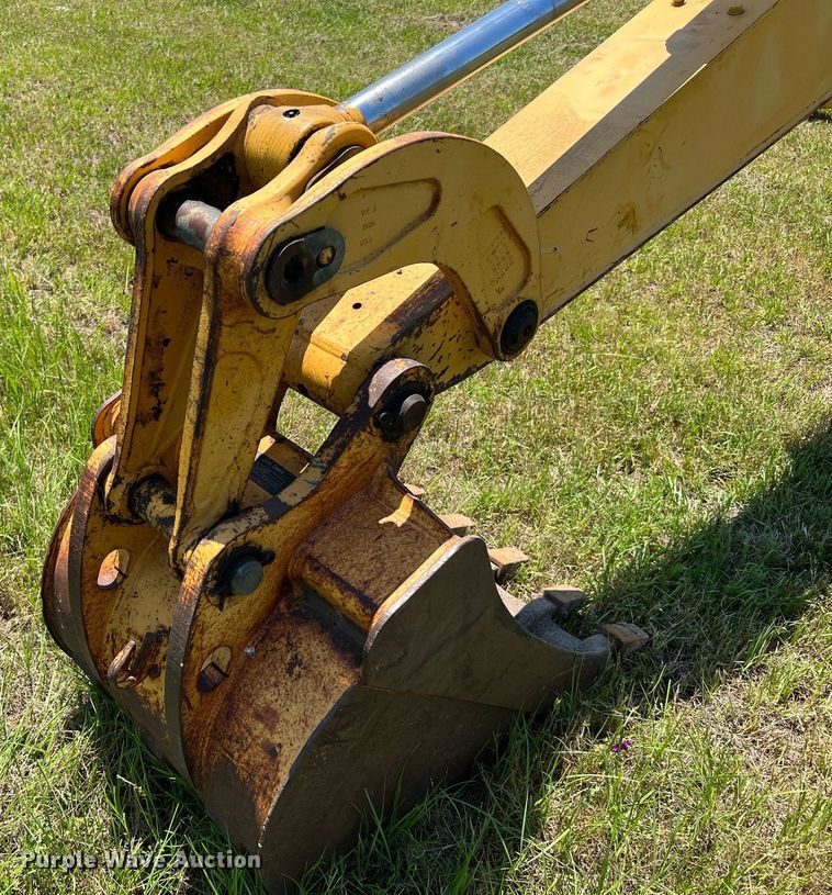 image for item DQ2055 2004 John Deere 310SG  backhoe