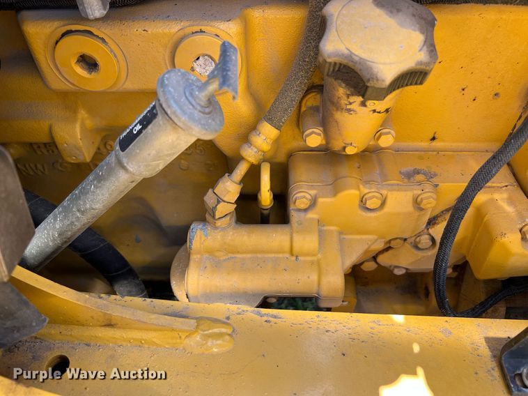 image for item DQ2055 2004 John Deere 310SG  backhoe