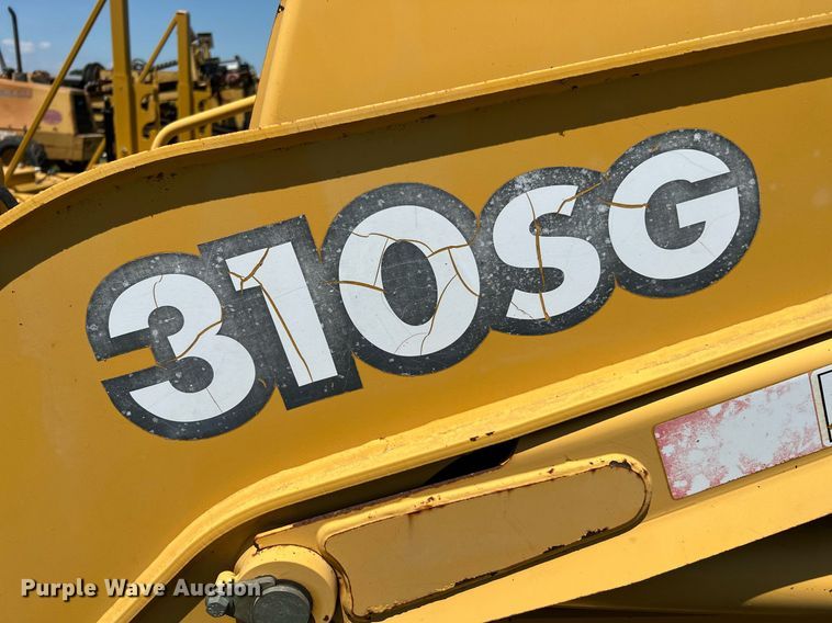image for item DQ2055 2004 John Deere 310SG  backhoe