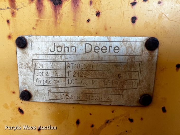 image for item DQ2055 2004 John Deere 310SG  backhoe