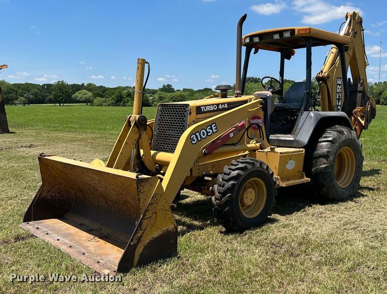 image for item DQ2056 1999 John Deere 310SE  backhoe
