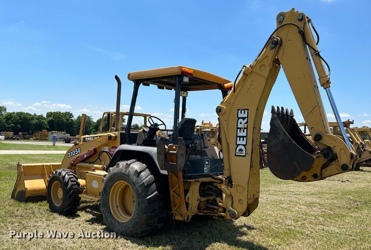 image for item DQ2056 1999 John Deere 310SE  backhoe