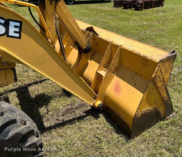 image for item DQ2056 1999 John Deere 310SE  backhoe