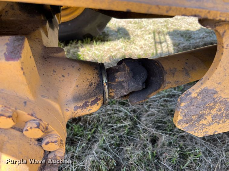 image for item DQ2056 1999 John Deere 310SE  backhoe