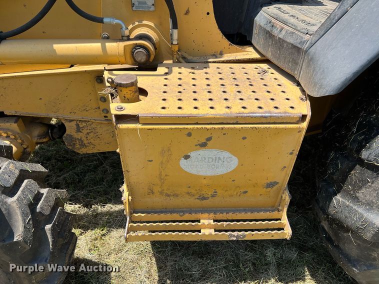 image for item DQ2056 1999 John Deere 310SE  backhoe