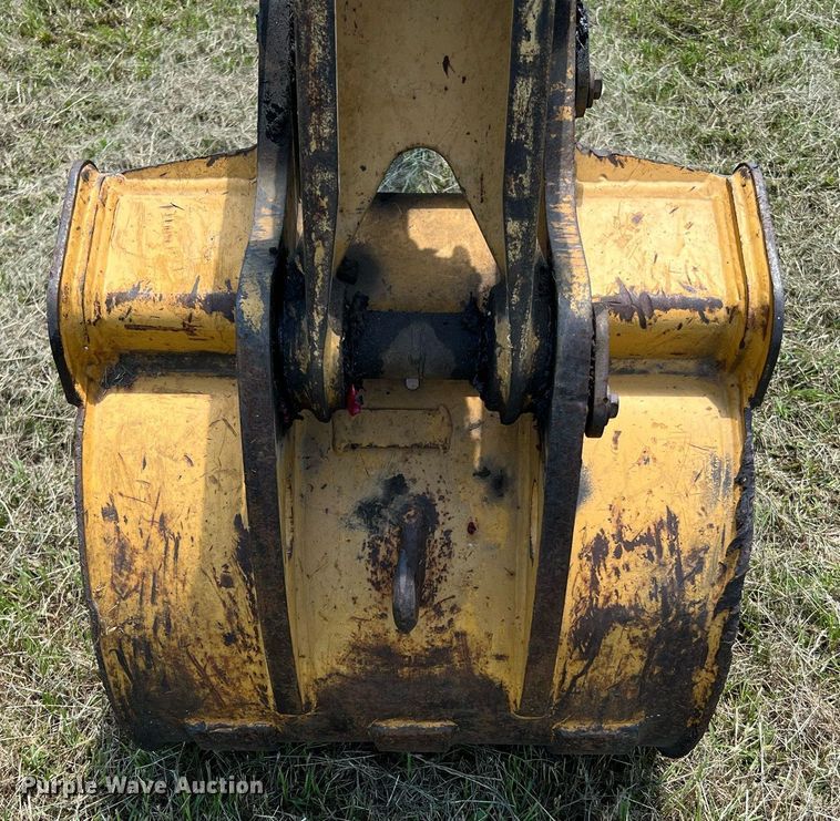 image for item DQ2056 1999 John Deere 310SE  backhoe