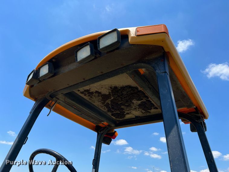 image for item DQ2056 1999 John Deere 310SE  backhoe