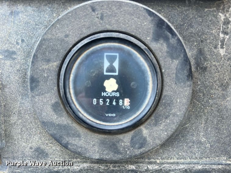 image for item DQ2056 1999 John Deere 310SE  backhoe