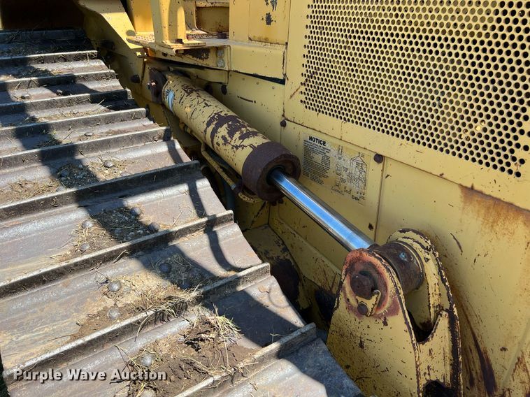 image for item DQ2057 1996 Caterpillar D4H XL Series III  dozer