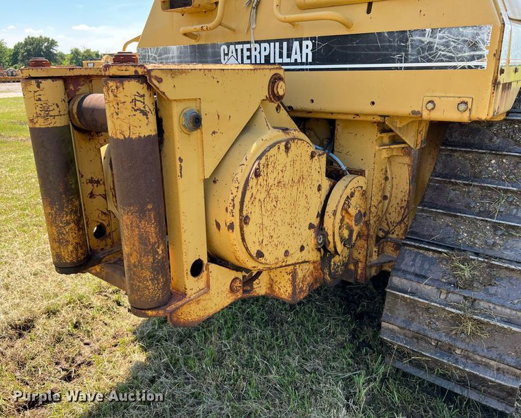image for item DQ2057 1996 Caterpillar D4H XL Series III  dozer