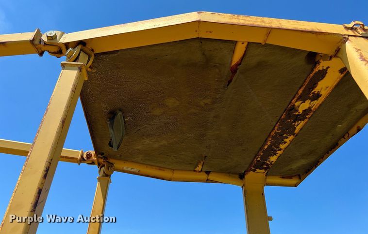 image for item DQ2057 1996 Caterpillar D4H XL Series III  dozer