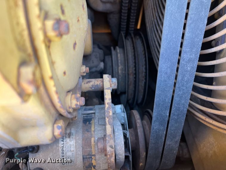 image for item DQ2057 1996 Caterpillar D4H XL Series III  dozer