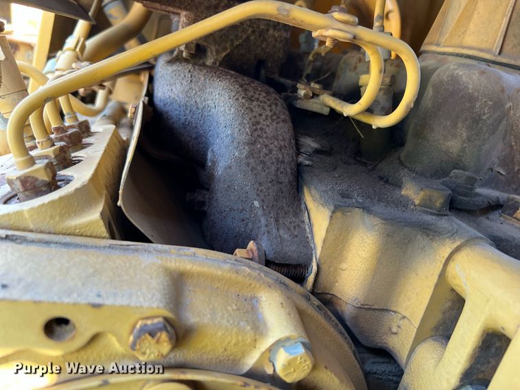 image for item DQ2057 1996 Caterpillar D4H XL Series III  dozer