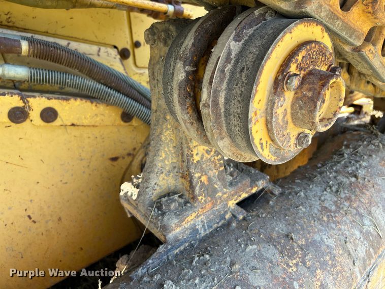 image for item DQ2057 1996 Caterpillar D4H XL Series III  dozer