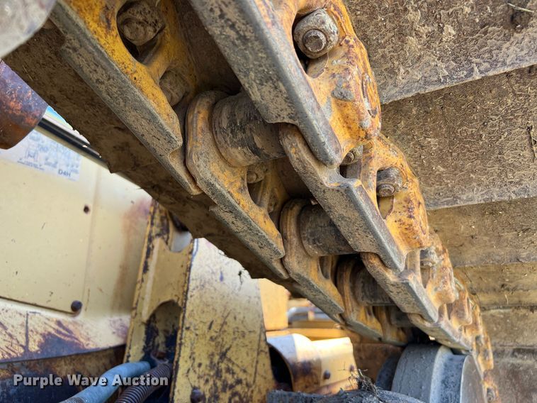 image for item DQ2057 1996 Caterpillar D4H XL Series III  dozer