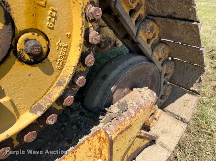 image for item DQ2057 1996 Caterpillar D4H XL Series III  dozer