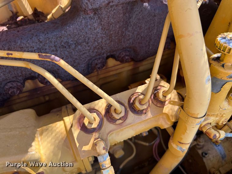 image for item DQ2058 1985 Caterpillar D4E  cable plow